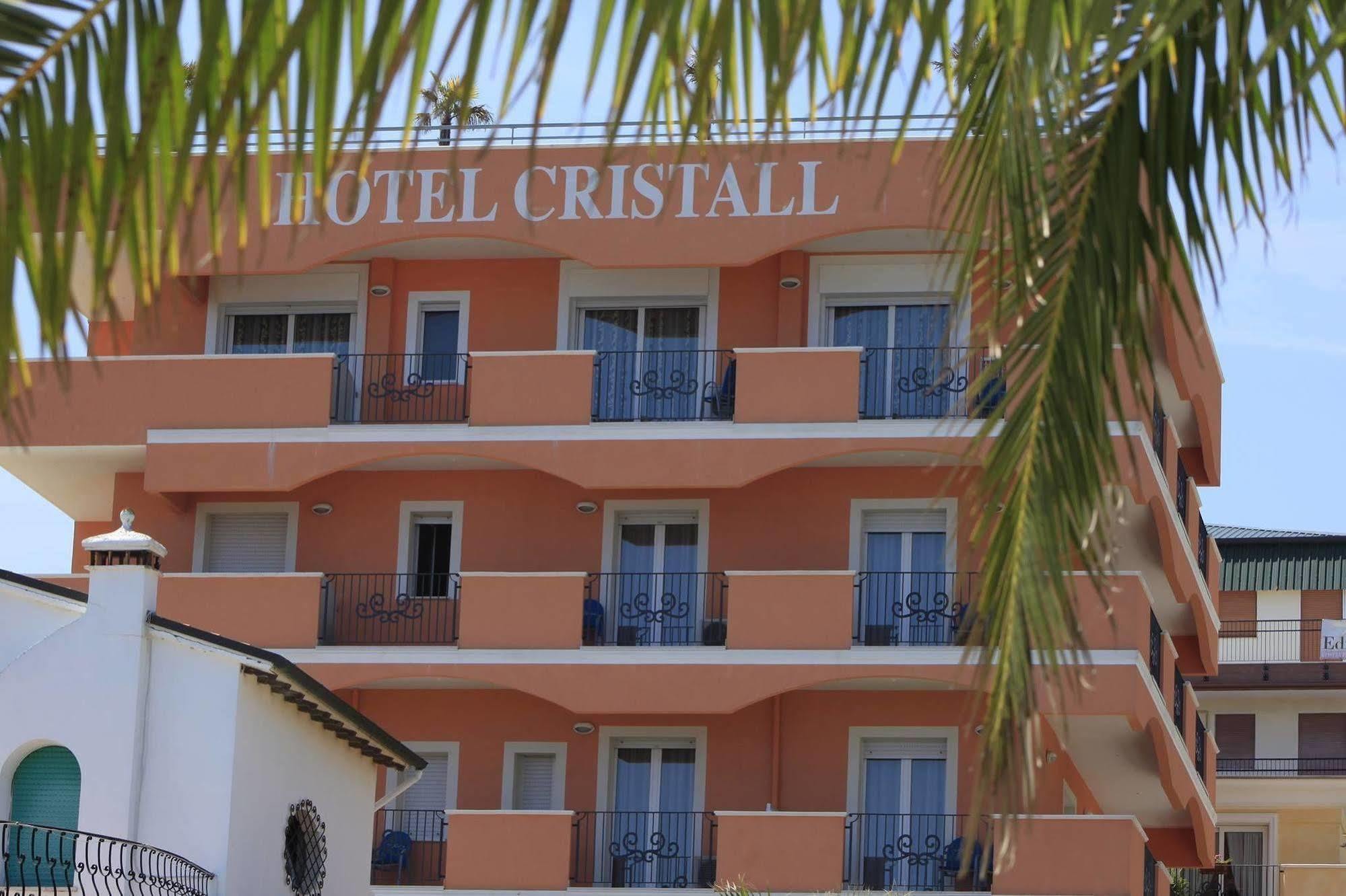 Hotel Cristall ซัน เบเนเดตโต เดล ตรอนโต ภายนอก รูปภาพ